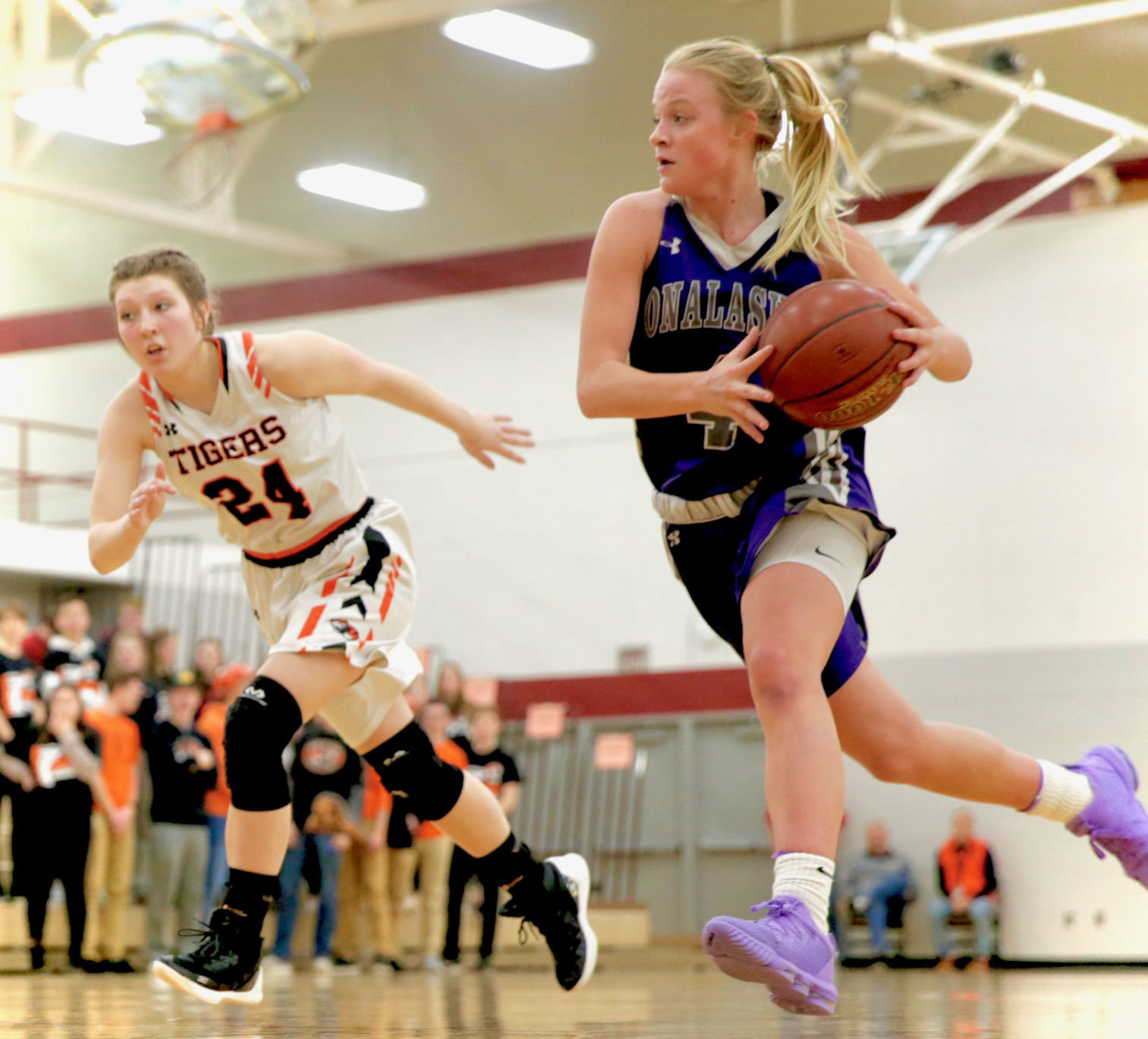 High school girls basketball - New Richmond vs Onalaska